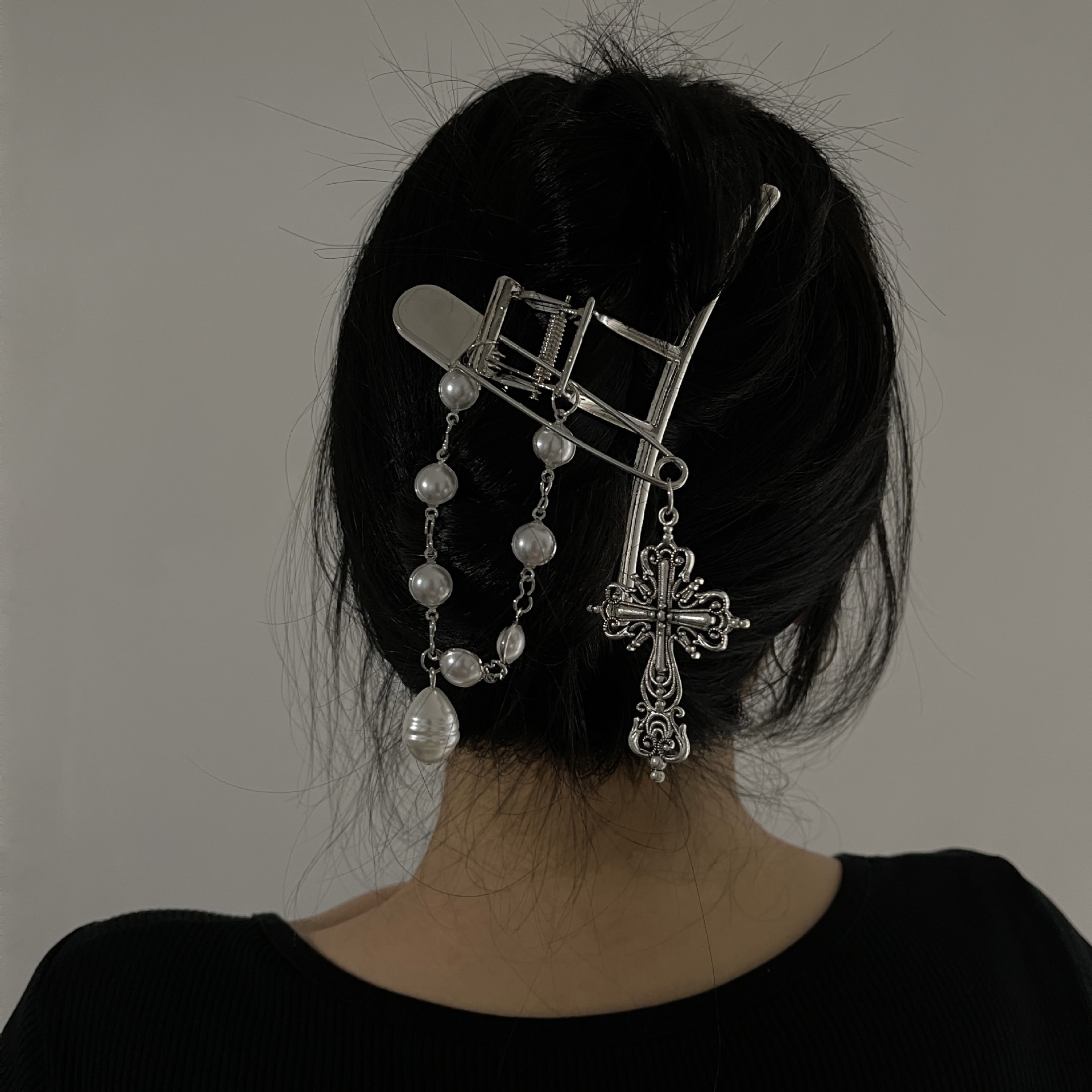 欧美ins珍珠金属发夹